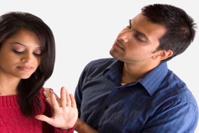 नखरे दिखाना